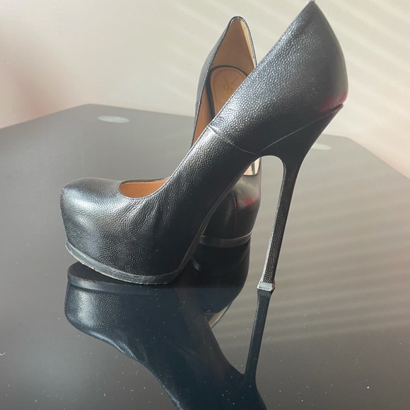 Black caviar textured leather ysl shoes sz 35 - Picture 2 of 5